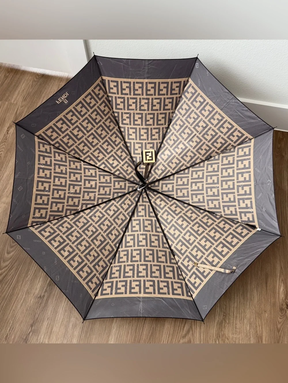 ✨Authentic FENDI Vintage FF Zucca Monogram Nylon Compact Umbrella Brown - Picture 7 of 15